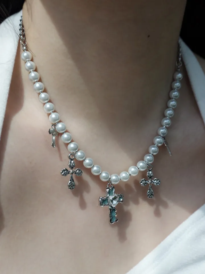 blue cross necklace | 블루 하트 십자가 진주 목걸이 상세 이미지 15