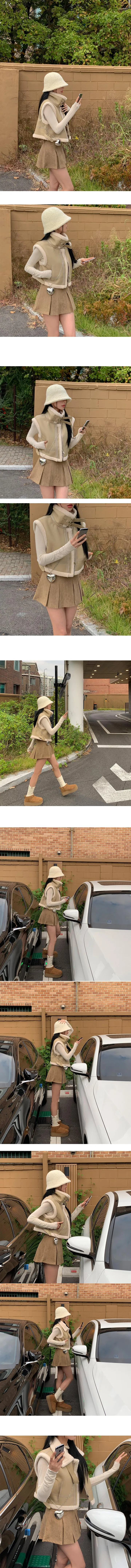 [DM문의폭주🐏🤎] 크롭 무스탕 부클 베스트 조끼 -2color 상세 이미지 4