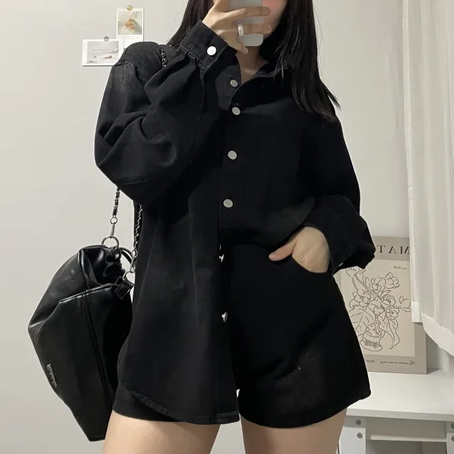 [힙무드/Y2K/2COLOR]빈티지 데님 워싱 무지 긴팔 카라넥 버튼 셔츠 하이웨스트 반바지 청청 투피스 세트 진청 흑청 상세 이미지 11