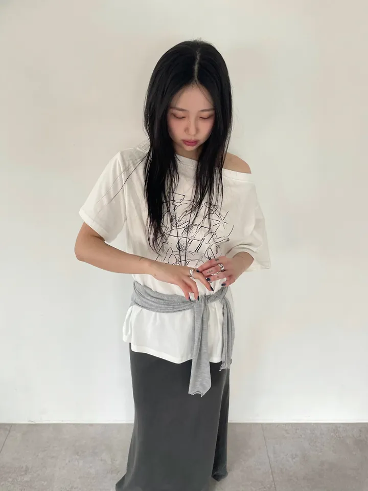 반팔 티셔츠 모델 착용 이미지-S1L20