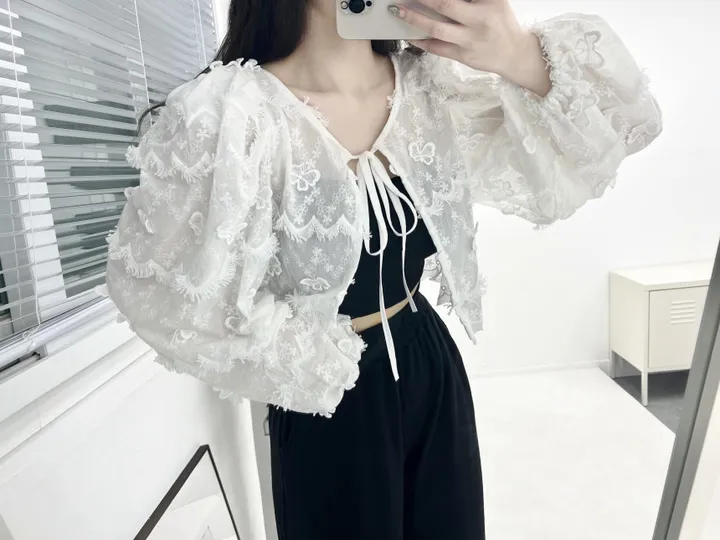 [빠른O/공주보장🦋어깨패드O] 나비 펀칭 빅퍼프 블라우스 볼레로 가디건 레이스가디건 커버업가디건 비치가디건 레이어드가디건 크롭가디건 리본가디건 여름 상세 이미지 5