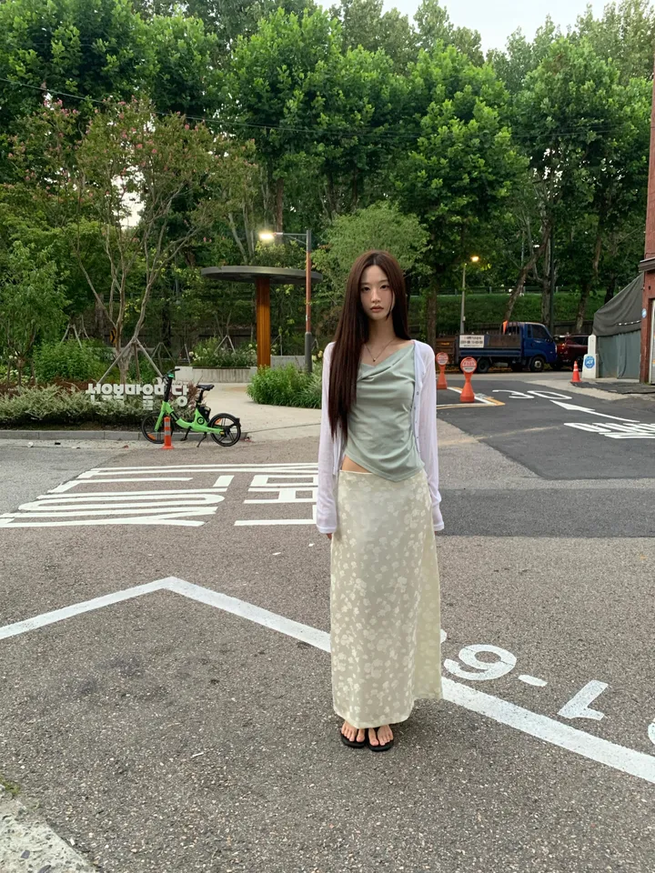 민소매 모델 착용 이미지-S3L15