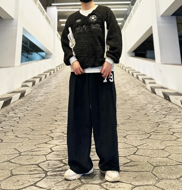 [1+1할인]덤블 양털 밍크 후리스 자수 패치 블록코어 스트링 오버핏 브이넥 아노락 맨투맨 상세 이미지 109