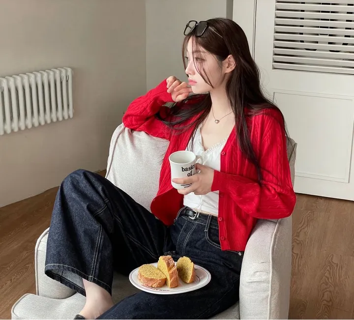 핀터 잘록 꽈배기 브이넥 버튼 긴팔 니트 가디건 4color 상세 이미지 36