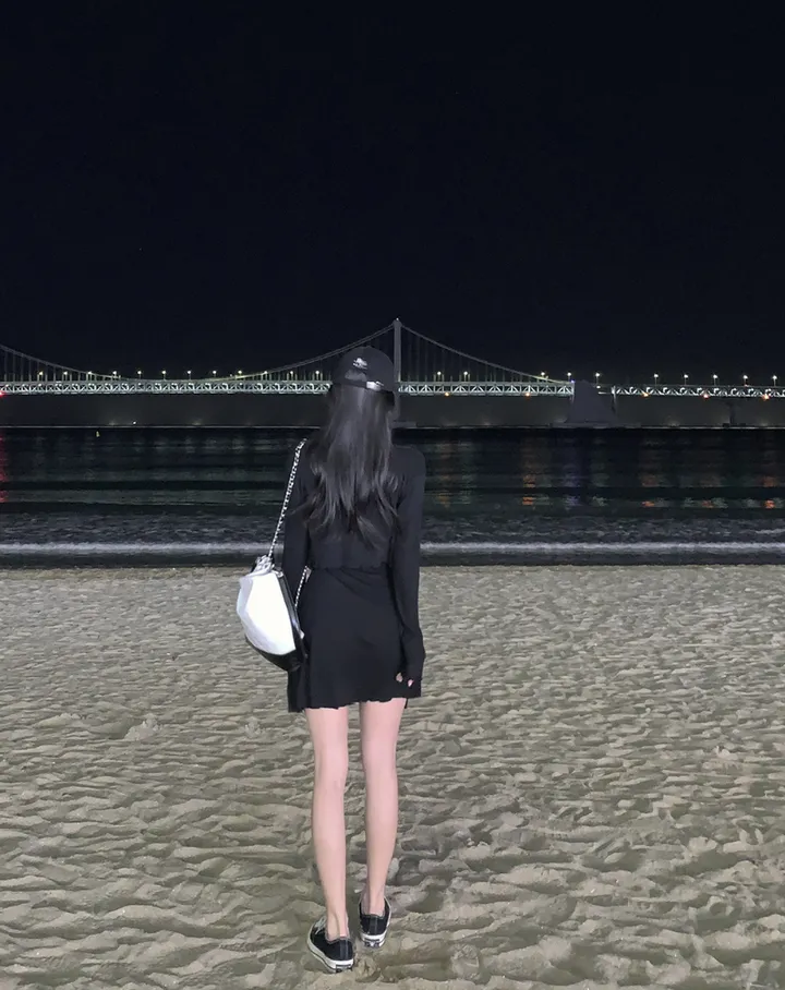 드레스 모델 착용 이미지-S1L15