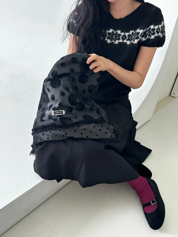 가방 모델 착용 이미지-S1L39
