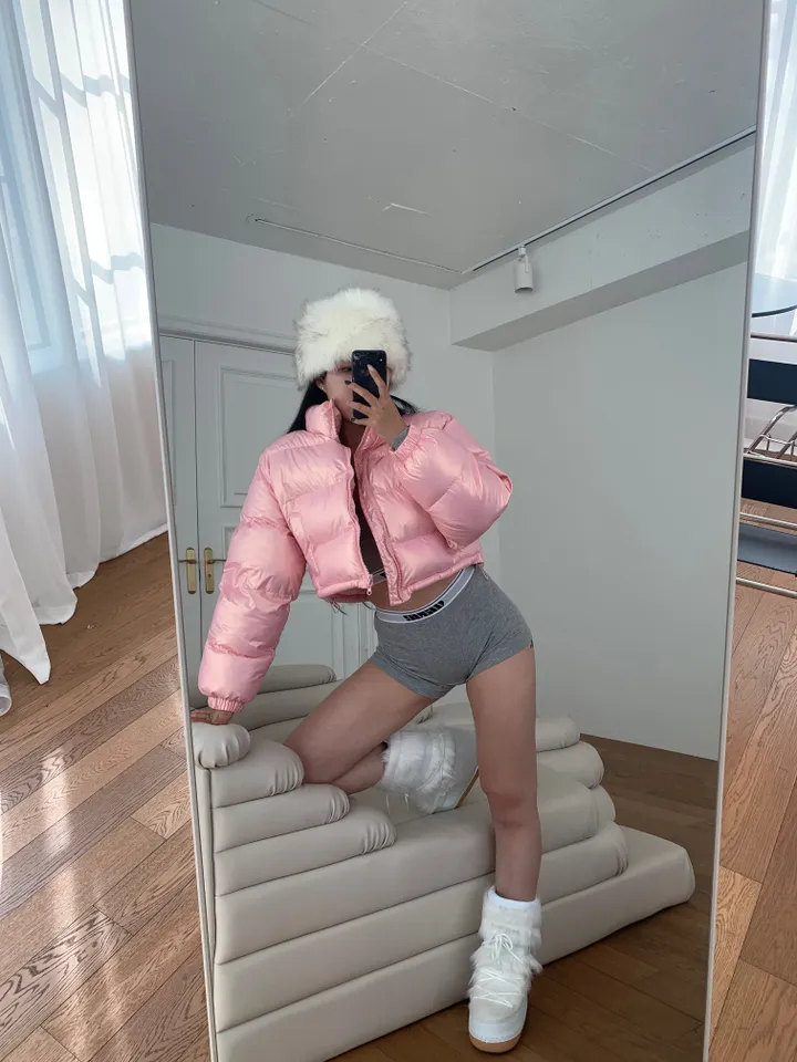 💗🤍전컬러당일발송🤍💗 크롭패딩 겨울신상 글로시패딩 유광패딩 숏패딩 스트링패딩 투웨이패딩 발레코어룩 y2k 크롭 숏 패딩 점퍼 상세 이미지 17