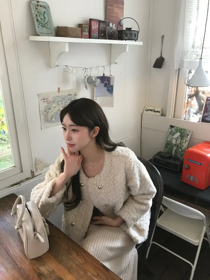 [ 하이퀄리티დ 하객룩] 밍크 더블 뽀글이 트위드 금장 자켓 노카라 퍼자켓 데이트룩 가을 겨울 상세 이미지 14