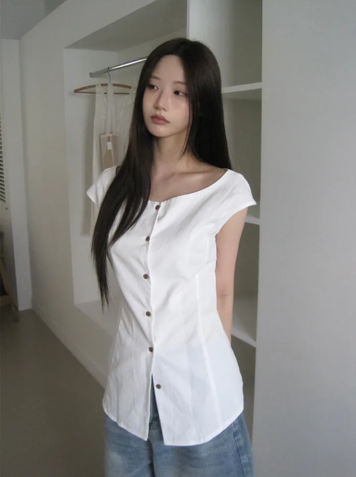 반바지 모델 착용 이미지-S1L42