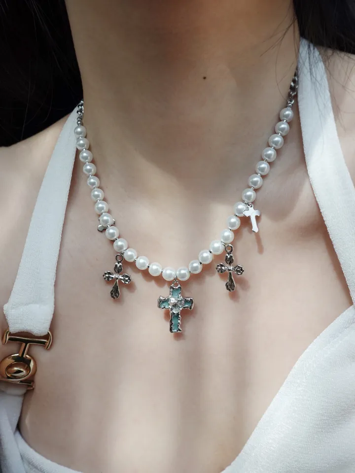 blue cross necklace | 블루 하트 십자가 진주 목걸이 상세 이미지 12