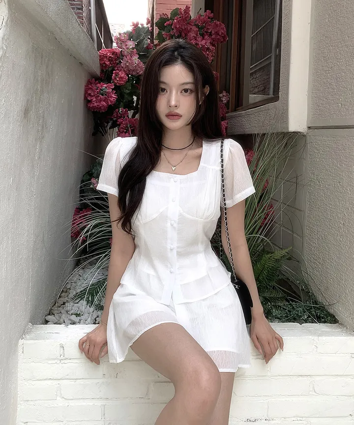 [투피스 set💗치마바지] 셀럽 스퀘어넥 허리끈 여름 하객룩 반팔 블라우스 미니 스커트 치마바지 투피스 세트 / 데이트룩 미니원피스 클래식블랑 상세 이미지 3