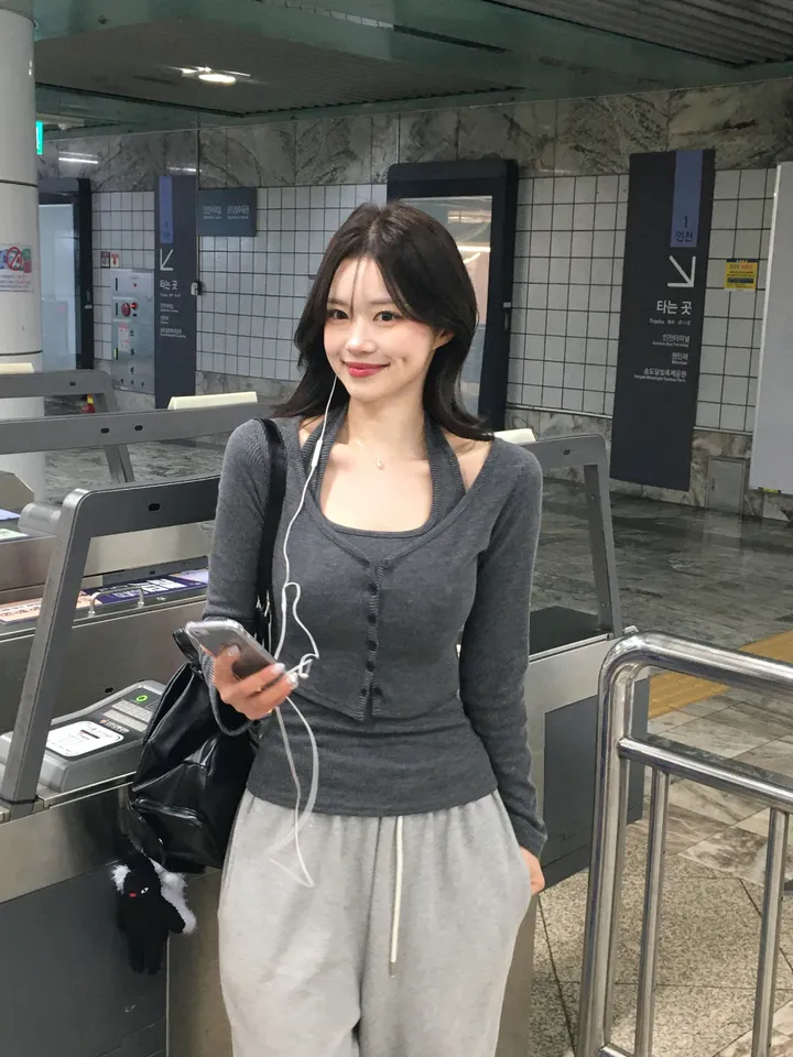 [MADE][2pcs,승모근소멸🤍] 키싱 홀터넥 나시 가디건set (4color) 상세 이미지 69