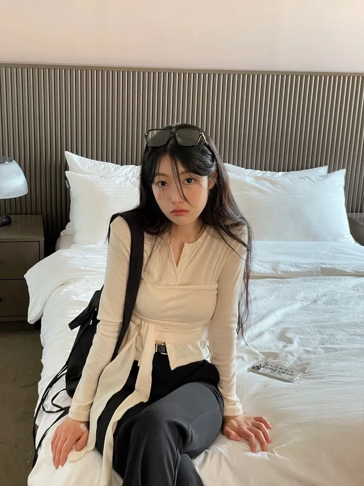 웨이드 무드 버튼 투웨이 물결 랩 가디건 2color 상세 이미지 17