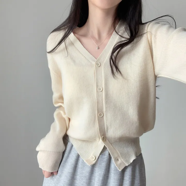 [인생가디건/10color] 머피 데일리 브이넥 무지 버튼 허리잘록 여리 니트 긴팔 가디건 상세 이미지 21