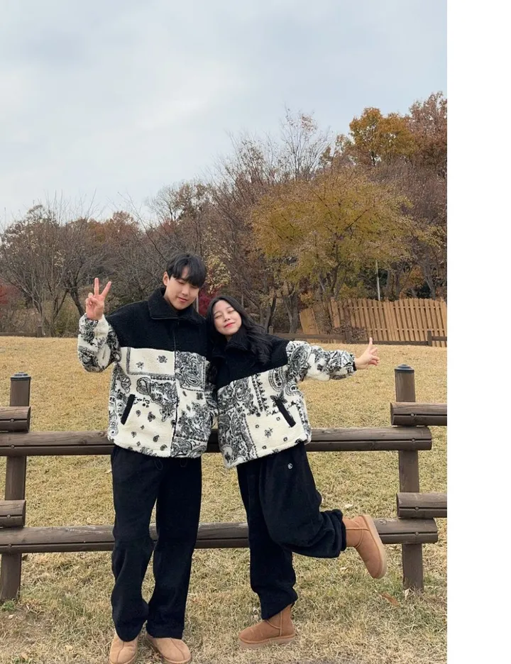 [고퀄리티🖤] 겨울 페이즐리 양털 크롭 후리스 하이넥 집업 뽀글이 유니크 커플 시밀러룩 상세 이미지 11