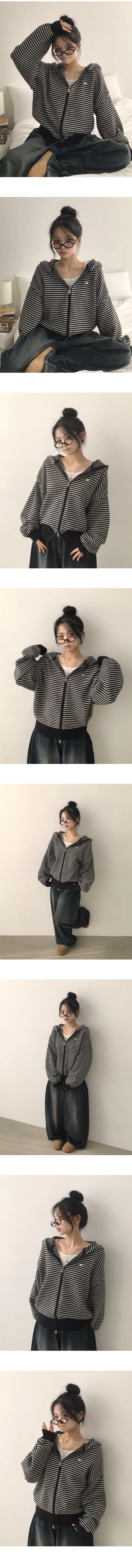 [new컬러/왕폭닥🐰/귀여움가득] 보호본능 아방핏, 스트라이프 단가라 실버 와펜 펜던트 투웨이 루즈핏 울 후드집업 니트가디건 (4color) 상세 이미지 4