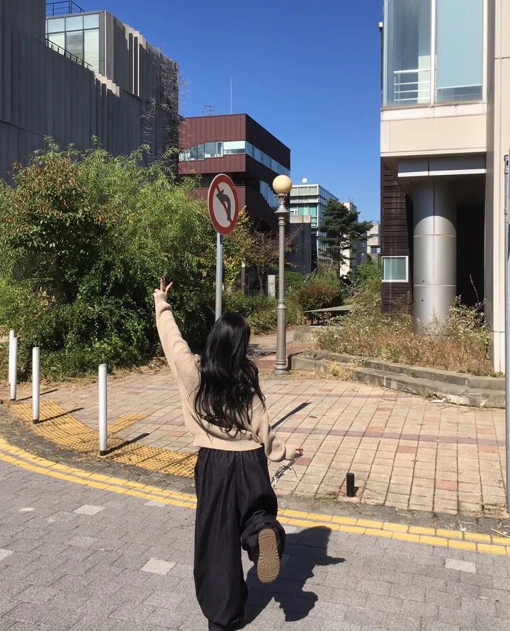 [소장추천!!/핏,퀄보장❤] 따뜻 꽈배기 니트 투웨이 하이넥 카라 루즈 세미 크롭 집업 상세 이미지 11