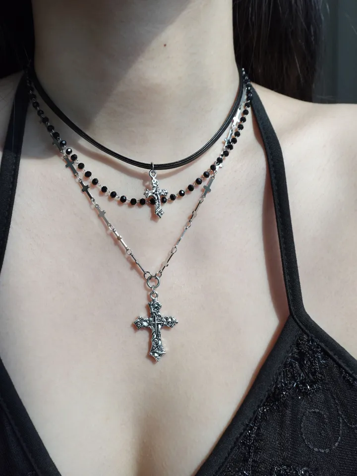 black cross layerd necklace | 블랙 가죽 초커 십자가 목걸이 상세 이미지 16