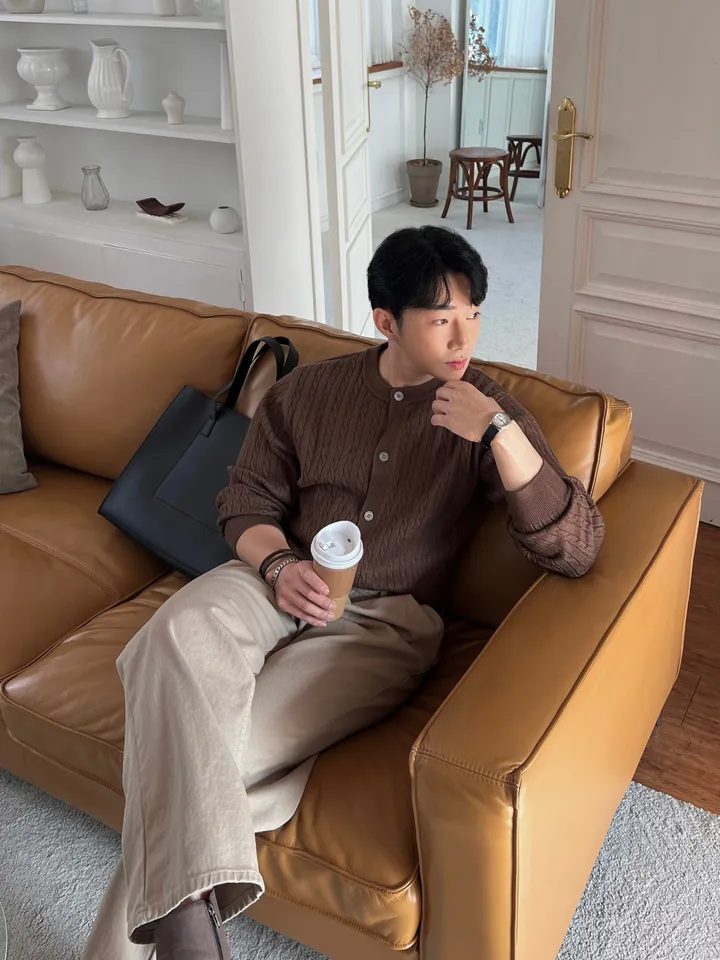 소가죽 원형 손목시계 사각 소가죽 데일리 심플 가죽시계 메탈 레더 남친룩 하객룩 봄 가을 상세 이미지 18