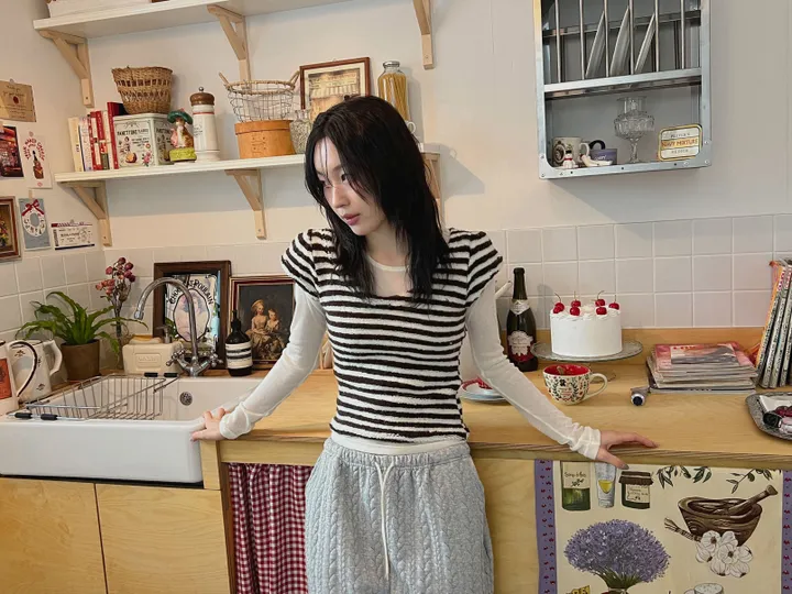 콘차 레이어드 시스루 티셔츠 상세 이미지 21