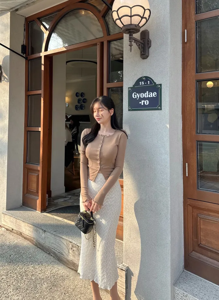 🤍무조건핏보장*여리핏*뷰엘단독/허리쏙🤍 로랑 프릴 콩단추 스퀘어넥 가디건 고퀄리티 국내제작 봄신상 데이트룩 하객룩 몸매보정 가디건 상세 이미지 40