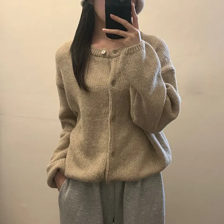 가을 알파카 라운드넥 아방 루즈핏 니트가디건 상세 이미지 9