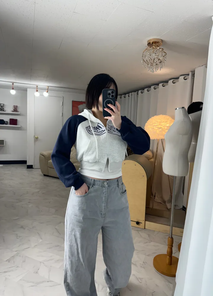 [데일리/투웨이]레터링 나그랑 투웨이 크롭 후드집업 상세 이미지 24