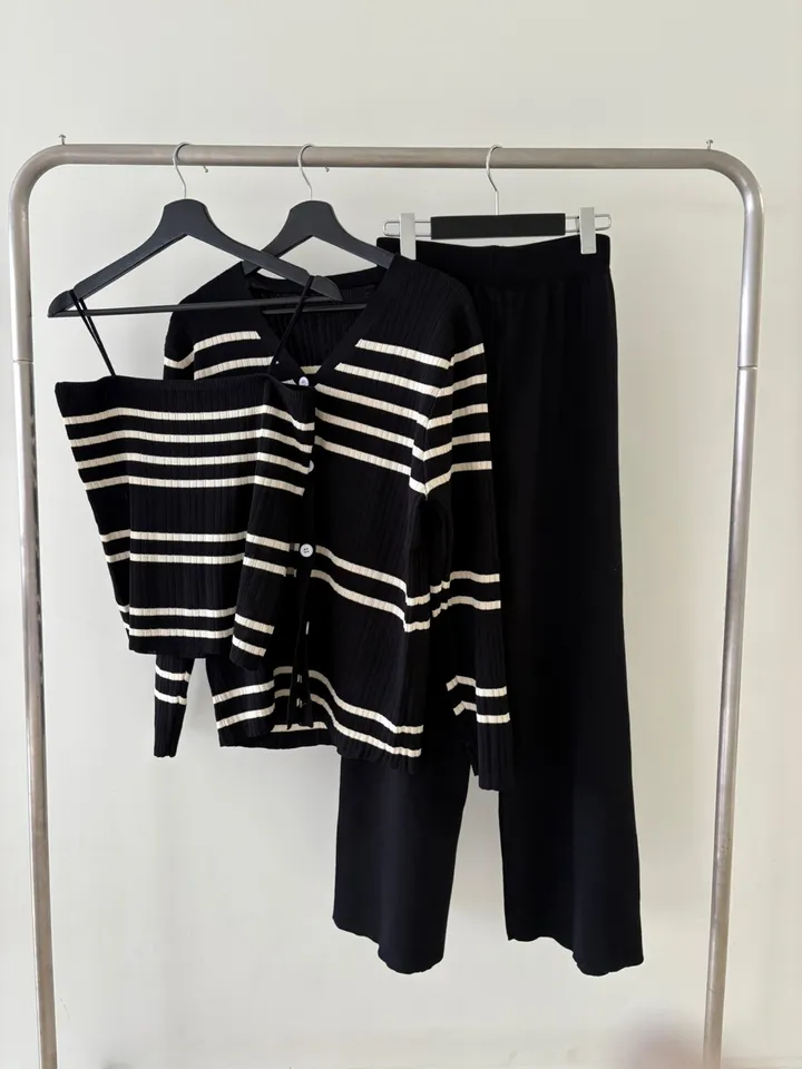 [3pcs]솔라 골지 단가라 스트라이프 쓰리피스 set (나시 가디건 밴딩 와이드 롱 팬츠 세트 데일리 꾸안꾸 코디 투피스 트레이닝 니트) 상세 이미지 21