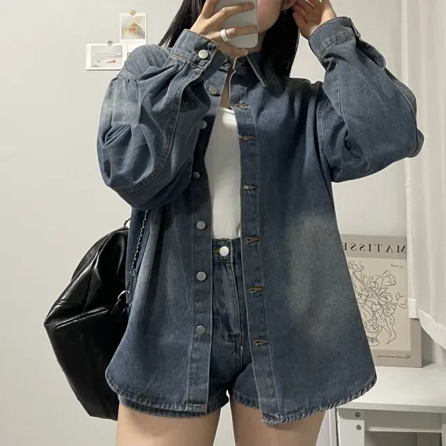[힙무드/Y2K/2COLOR]빈티지 데님 워싱 무지 긴팔 카라넥 버튼 셔츠 하이웨스트 반바지 청청 투피스 세트 진청 흑청 상세 이미지 7