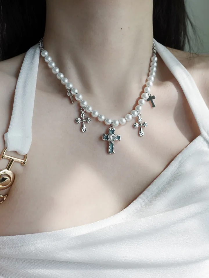 blue cross necklace | 블루 하트 십자가 진주 목걸이 상세 이미지 14