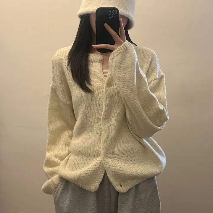 가을 알파카 라운드넥 아방 루즈핏 니트가디건 상세 이미지 6