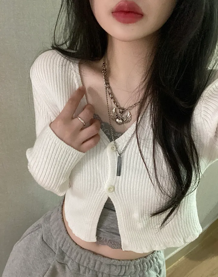 [봄신상🌷/색감보장/부드러워요☁]블라썸 브이넥 투버튼 골지 크롭 가디건 상세 이미지 8