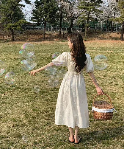 [당일출고/비교불가🫧] 요미 스모크 밴딩 프릴 퍼프 롱 원피스 ops