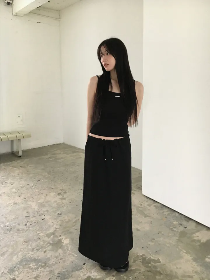 민소매 모델 착용 이미지-S2L34