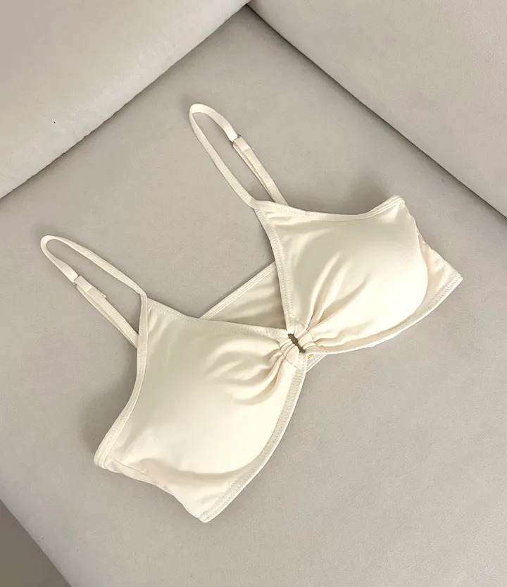 [최저가/군살커버/핏대박!!] 4pcs 커버업 크롭 물결 여리핏 가디건 + 프릴 스판 언발 스커트 세트 섹시 글램 청순 비키니 인생샷 수영복 비치웨어 휴양지 해외여행 시스루 유니크 상세 이미지 18