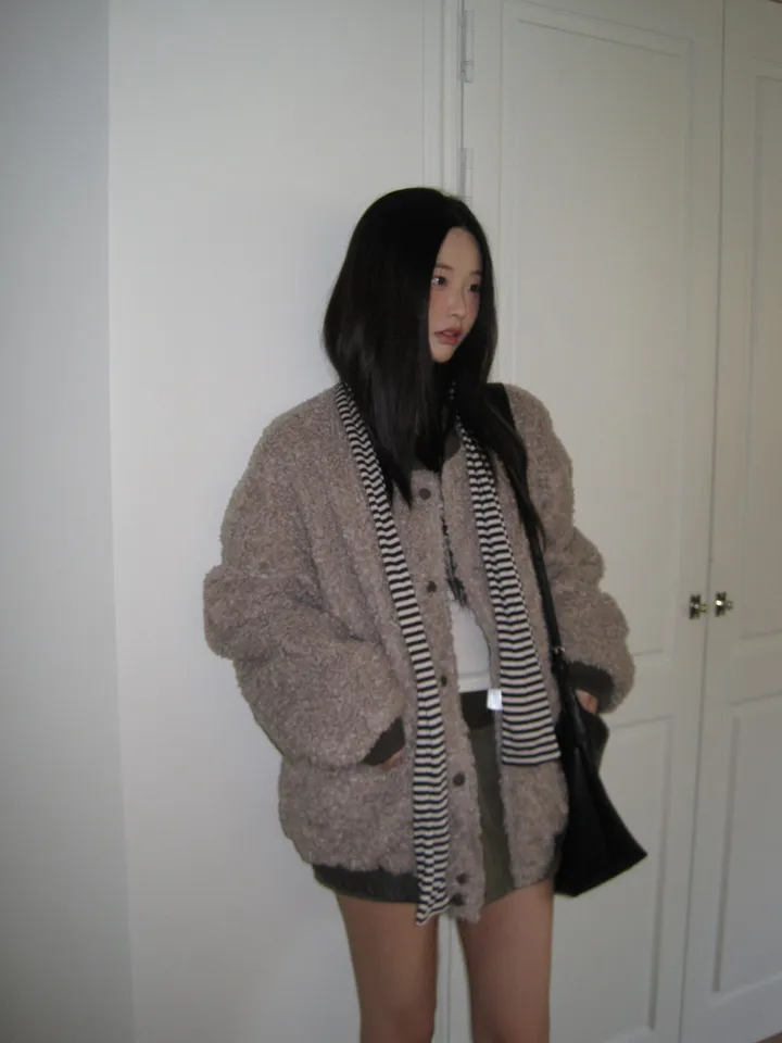 재킷 모델 착용 이미지-S1L24