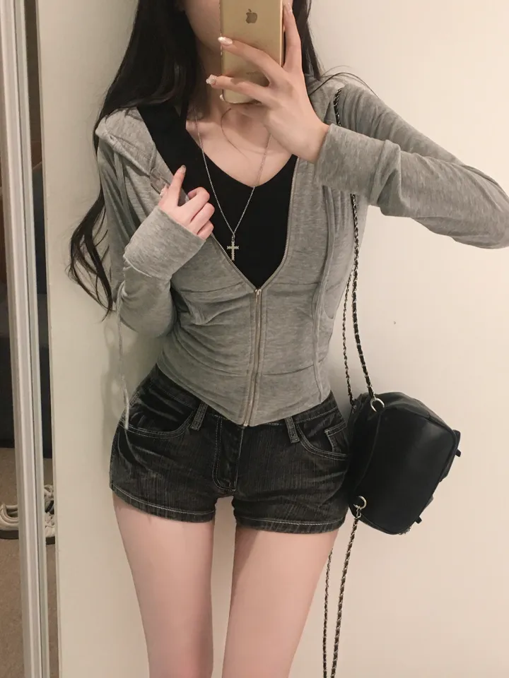 [ 몸매보장 ] 캣츠 슬림 크롭 후드집업 상세 이미지 30