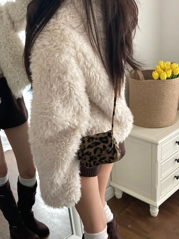 [leopard🖤/데일리 필수템!]루루 레오파드 피치 기모 호피 퍼 겨울 미니백 상세 이미지 9