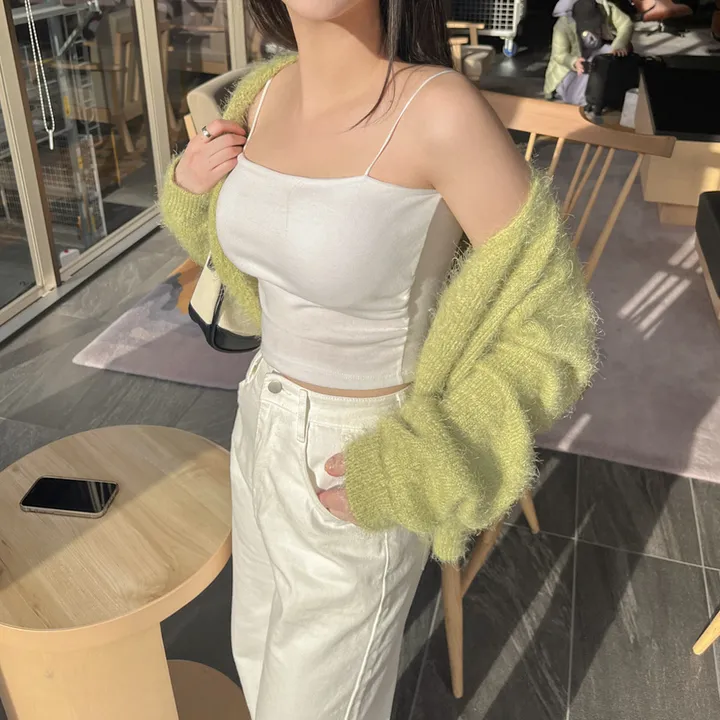 [여리루즈핏💚실물보장!] 솔잎 모헤어 브이넥 단추 레이어드 세미 크롭 니트 가디건 투버튼 앙고라 볼레로 봄 아우터 4COL 상세 이미지 17