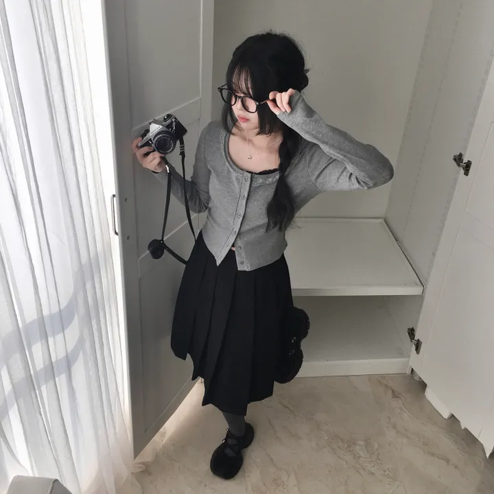 [러블리/레이스🖤/슬림핏] 라운드 스퀘어 레이스 골지 가디건 상세 이미지 6
