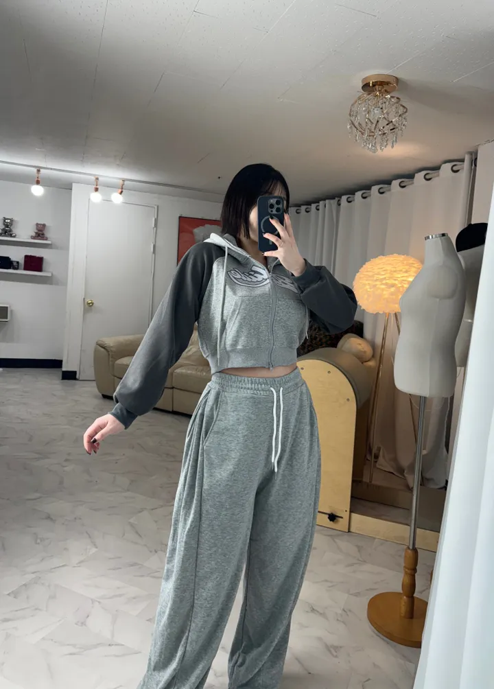 [데일리/투웨이]레터링 나그랑 투웨이 크롭 후드집업 상세 이미지 10