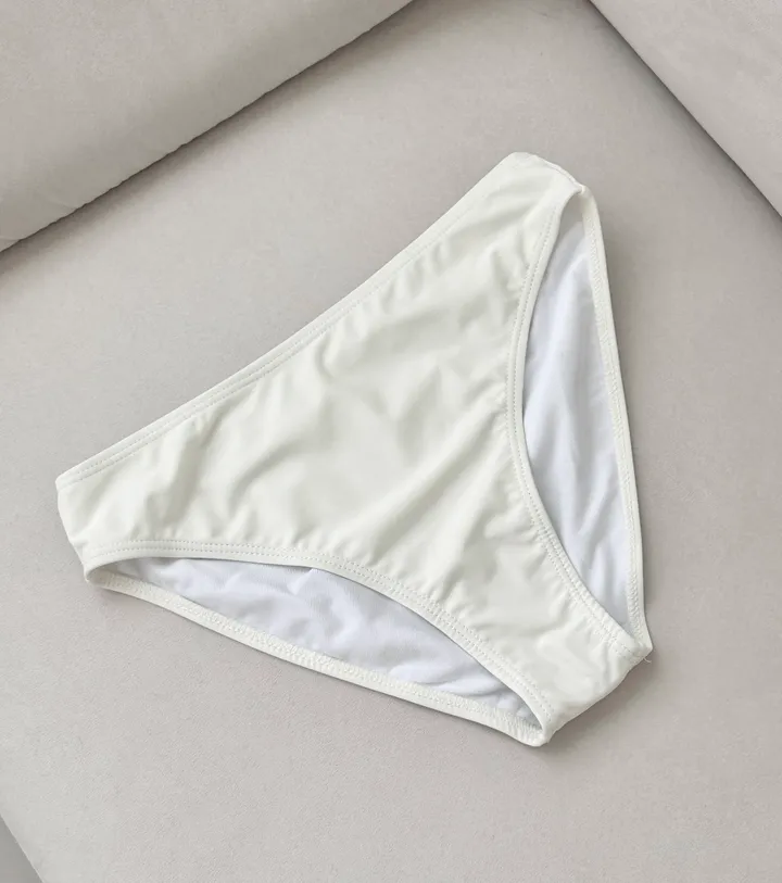 [최저가!!/리얼핏보장/4pcs] 여리 커버업 세트 섹시 글램 비키니 랩 스커트 + 크롭 가디건 수영복 비치웨어 모노키니 휴양지룩 호캉스 바캉스룩 해외여행 청순 분위기 여신 인생샷 상세 이미지 23