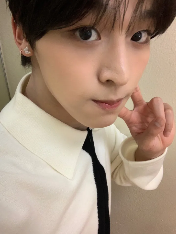 ⭐️엔시티 위시 리쿠 착용⭐️ 오로라 나비 별 써지컬 피어싱 상세 이미지 2