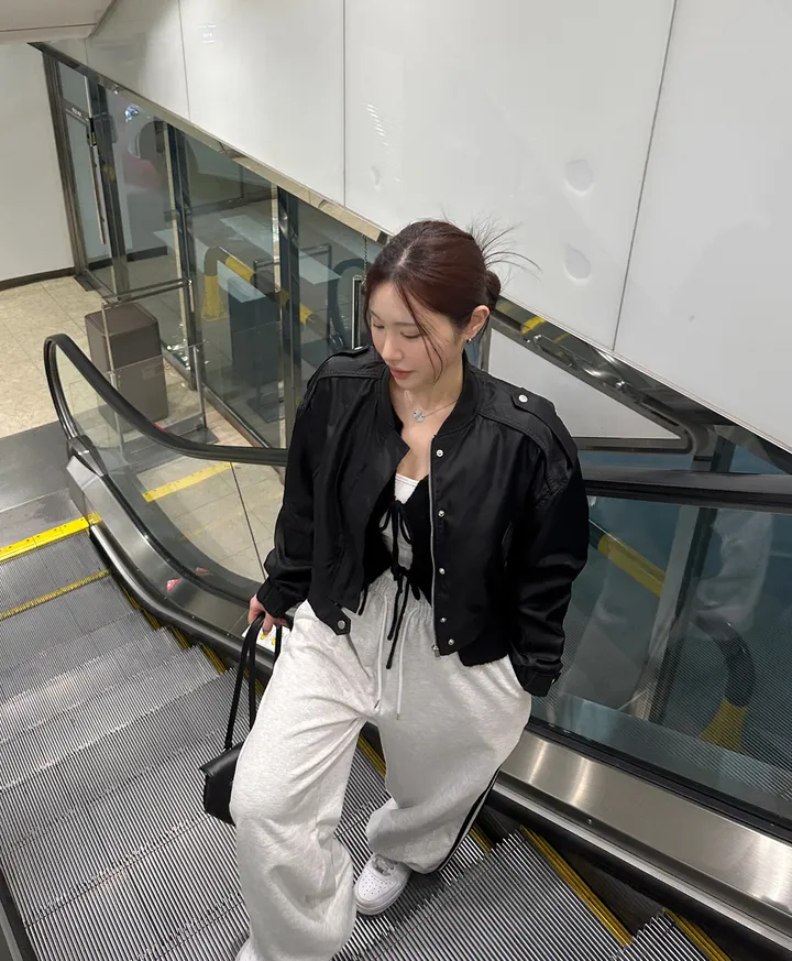 [간절기]  아방 박시 크롭 항공 점퍼 상세 이미지 7