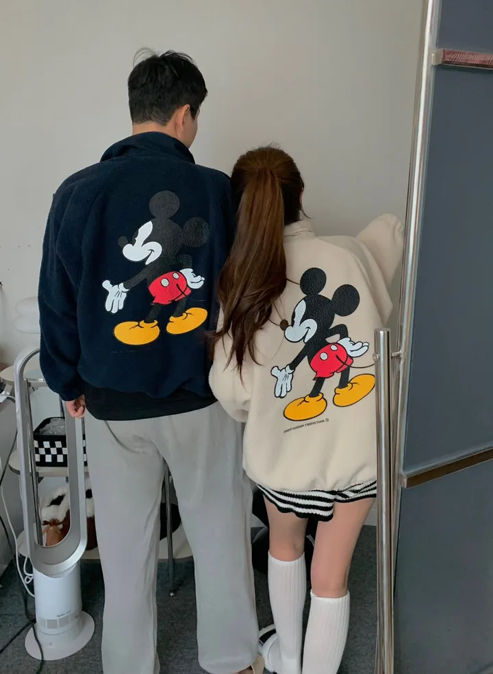 [🌠디즈니정품💭/남녀공용❤️/도링룩단독🤸] 미키 후리스 점퍼 미키마우스 캐릭터 뽀글이 집업 잠바 겨울 아우터 (3color) 상세 이미지 9