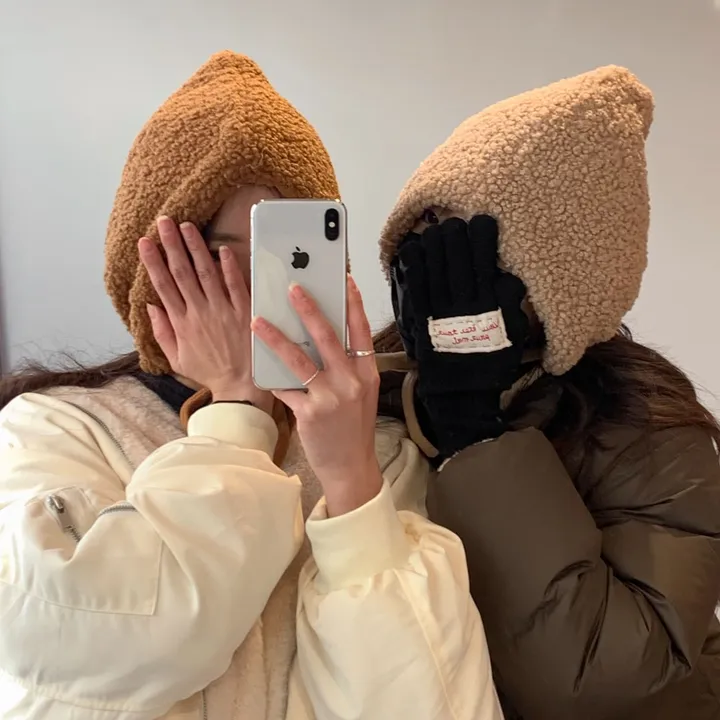 [ 당일출고 ] 양면 귀여운송이 뽀글이 귀도리 귀달이 후드 보넷 모자 5color - 에이블리 스토어