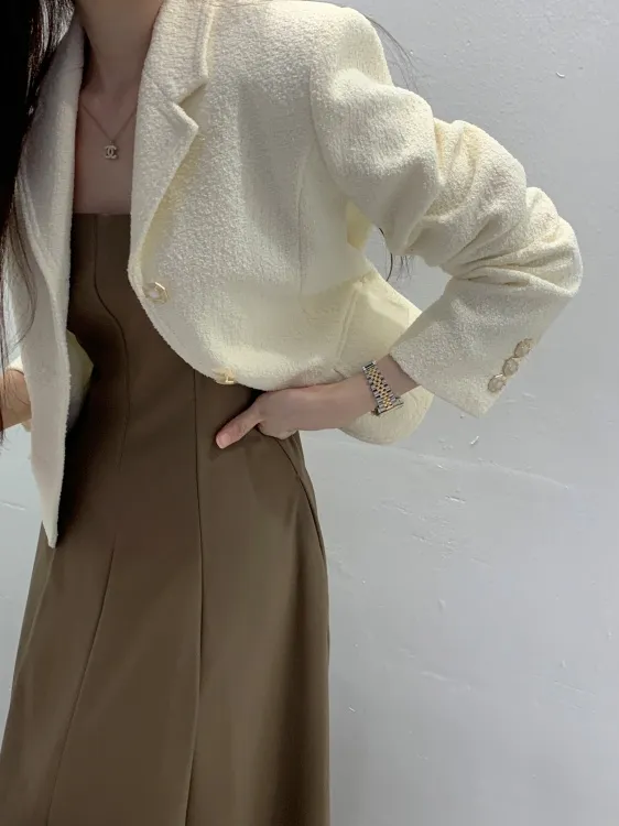[24f/w버전]✨뉴샤르망 부클울 자켓 백화점동일 S라인 트위드 카라 금장버튼 반 코트 4color 상세 이미지 2