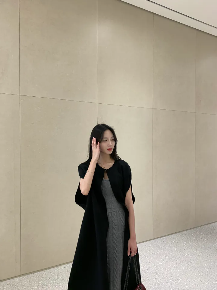 [페미닌, 고급] 케이프 판쵸 롱 코트 상세 이미지 17