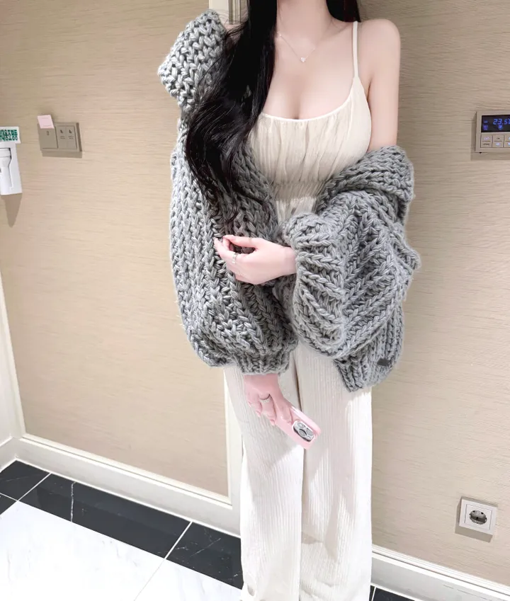 세트가격* 요정룩🩷 Fairy set - 2color / 투피스 셋업 휴양지 코디세트 나시 끈나시 크롭 탑 일자 롱팬츠 와이드팬츠 츄리닝 트레이닝 바지 하의 개강룩 봄 밴딩 상세 이미지 7