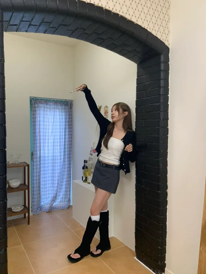 빈티지 딸기 가디건 레드,아이보리, 블랙 [가디건/디테일/빈티지/여름코디/코디추천/데일리/대학생/캐주얼/y2k] 상세 이미지 34